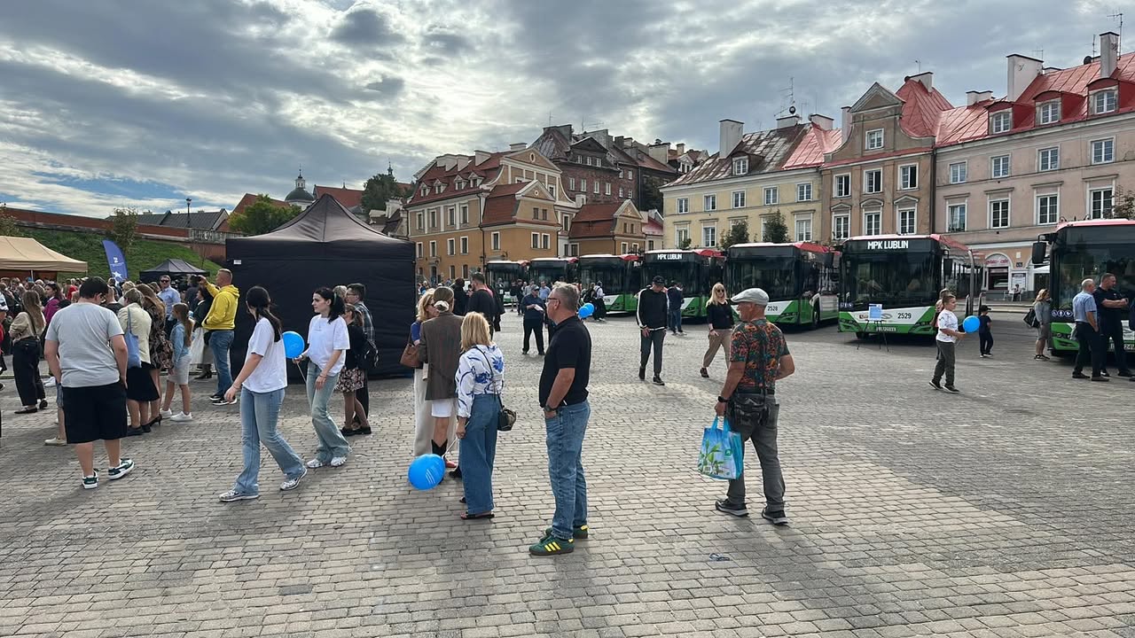 image-1745509546712923