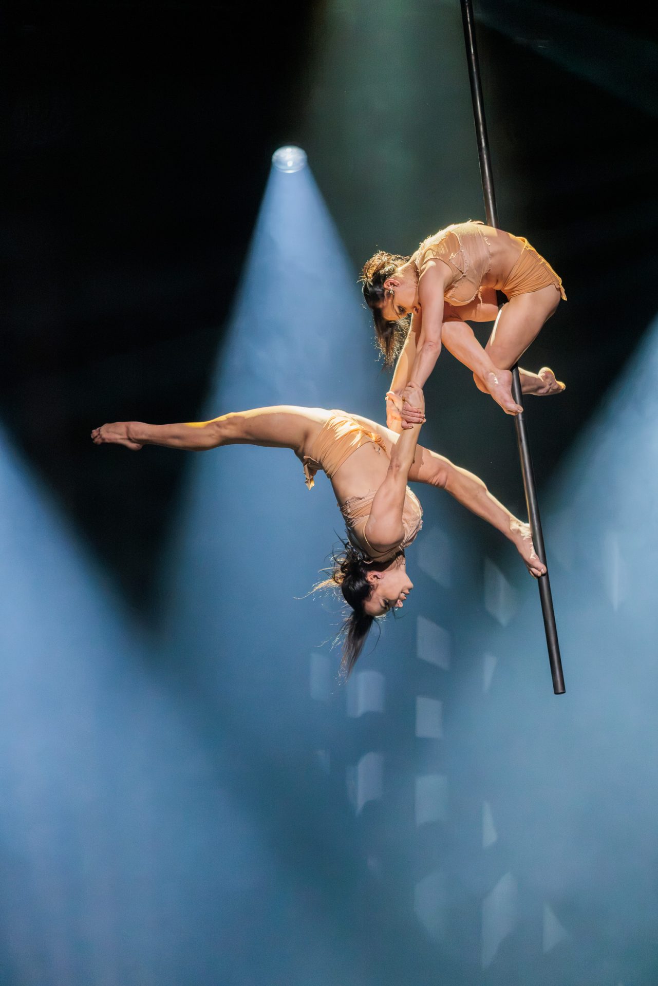 Duo-Gemini-—-aerial-pole-–-Ukraina2026-10-11-o-15.29.44-2